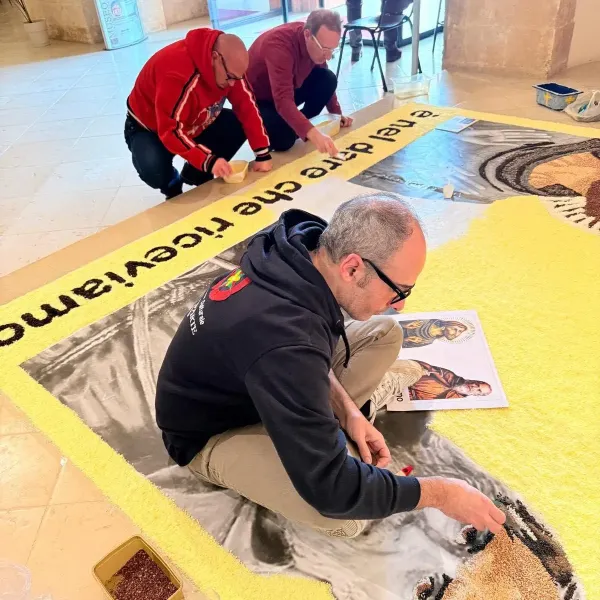 Un omaggio realizzato dai ragazzi di @Casa Tobia, in collaborazione con l’Associazione Culturale Petali D